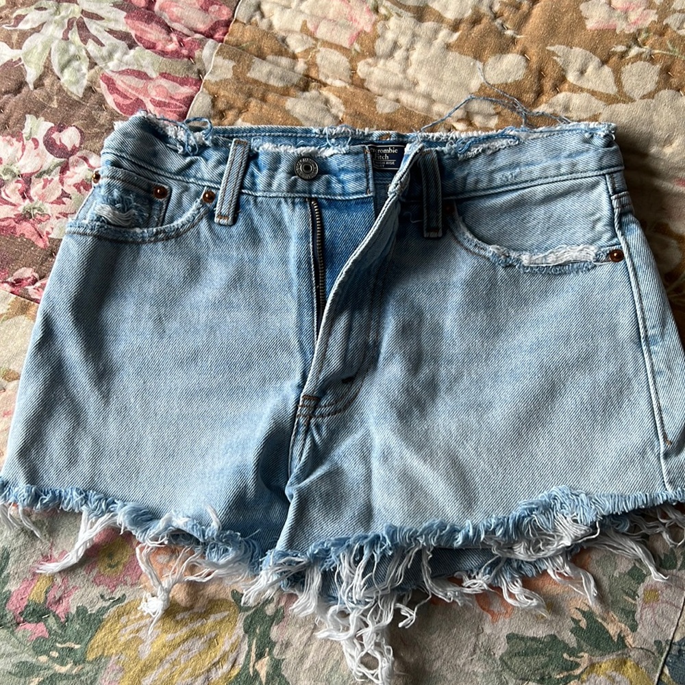 Abercrombie & Fitch Annie High Rise Short, 24/00